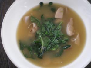 クレソンと鶏肉の中華スープ