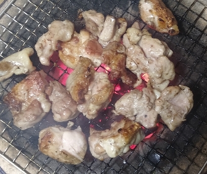 鶏肉の炭火焼き