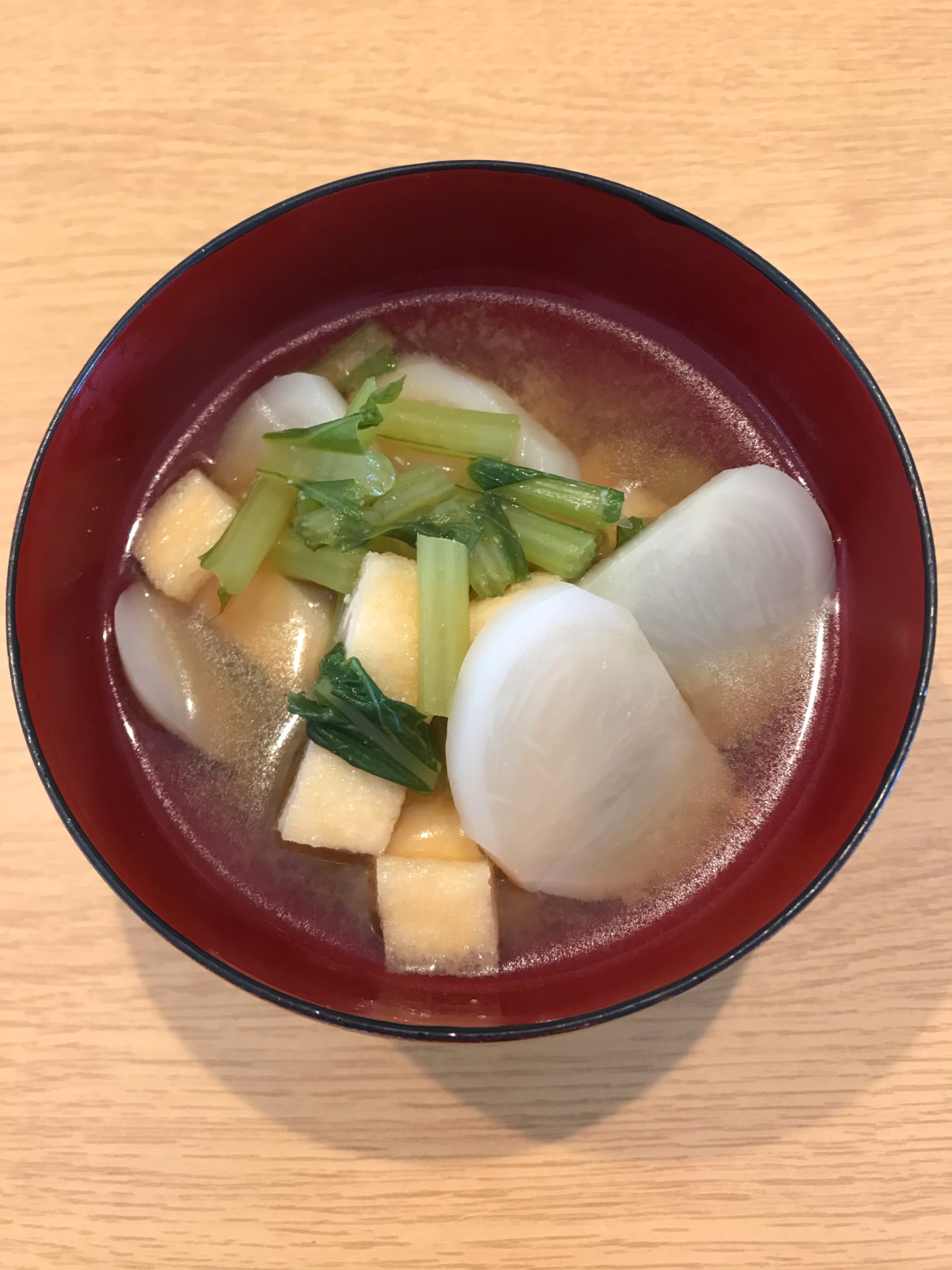 カブと油揚げの味噌汁