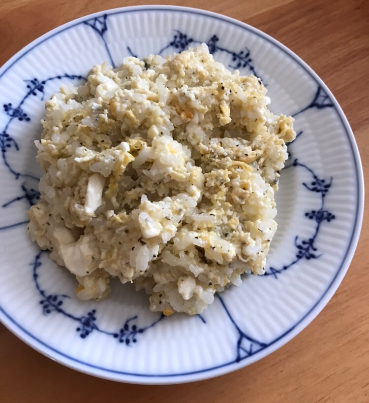 絹豆腐とゆかりの卵チャーハン