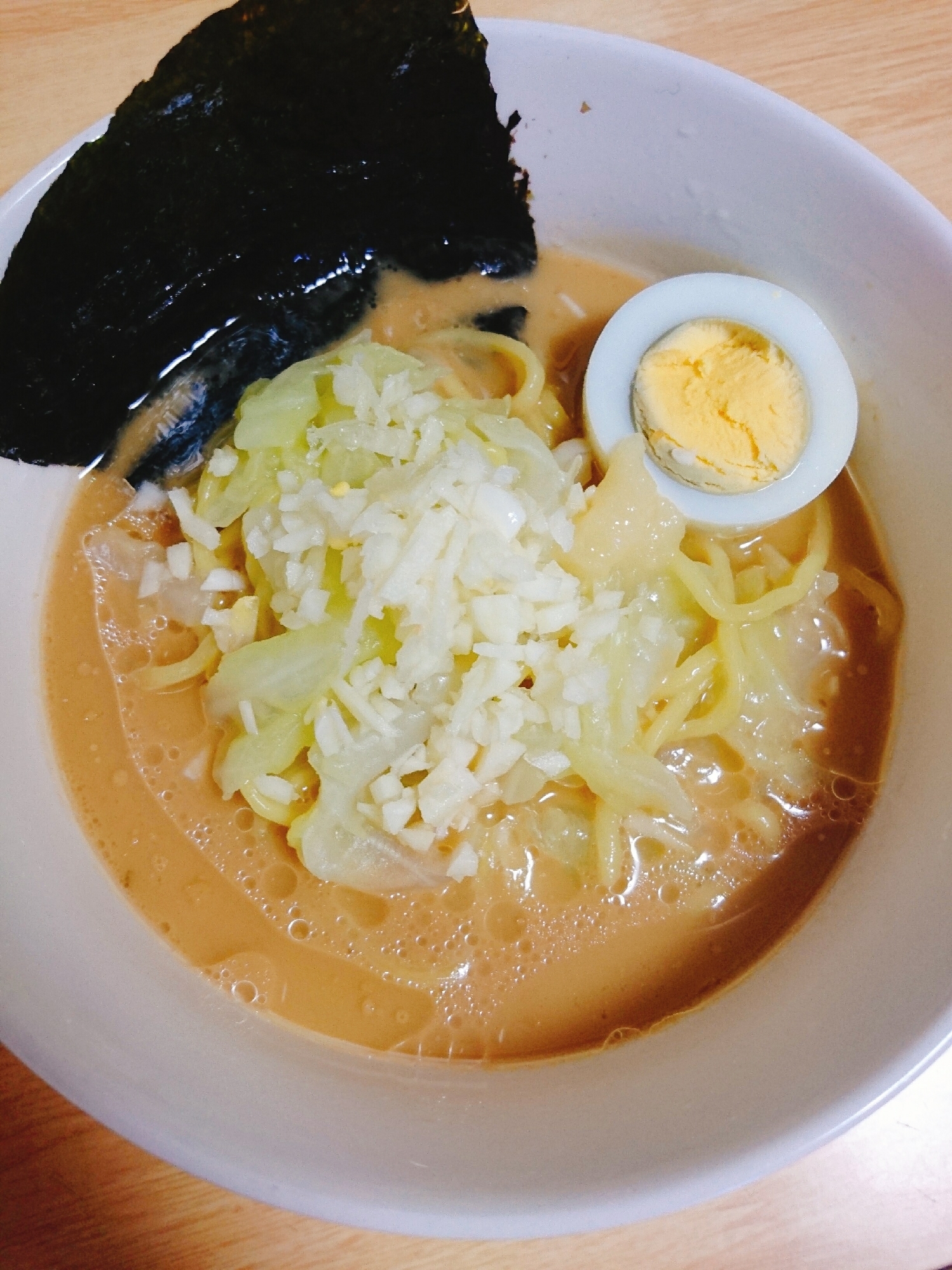 ダブルにんにく豚骨ラーメン