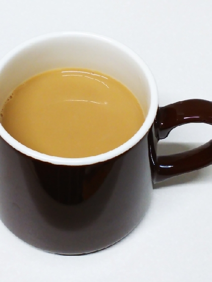 私はコーヒー飲めなくて主人に。
ほっこり甘い✨…甘い香りがするコーヒーいれるの好きです(^^)