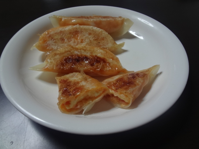 餃子の皮が余っちゃった！チーズ入りライス餃子