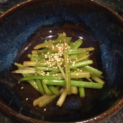 セロリがたくさんあったので、作ってみました。シャキシャキと美味しかったです！