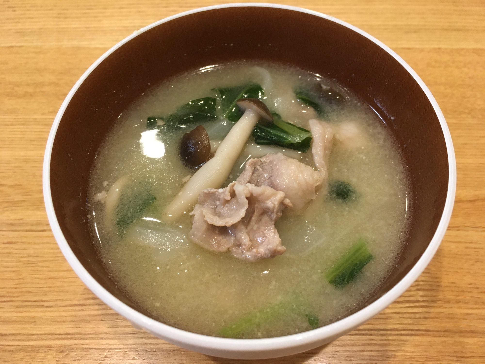 余り野菜で作る豚汁