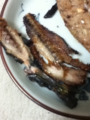 秋刀魚の中骨のグリル焼き レシピ 作り方 By とりあえず乾杯 楽天レシピ 秋刀魚の中骨のグリル焼き レシピ 作り方 By とりあえず乾杯 楽天レシピ