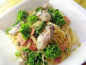牡蠣とベーコンと菜の花の春色パスタ