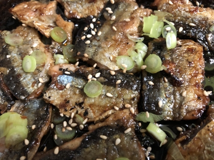 ご飯が進むレシピです☆☆ぜっぴん秋刀魚の甘辛揚げ煮