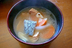 鮭の切り落とし