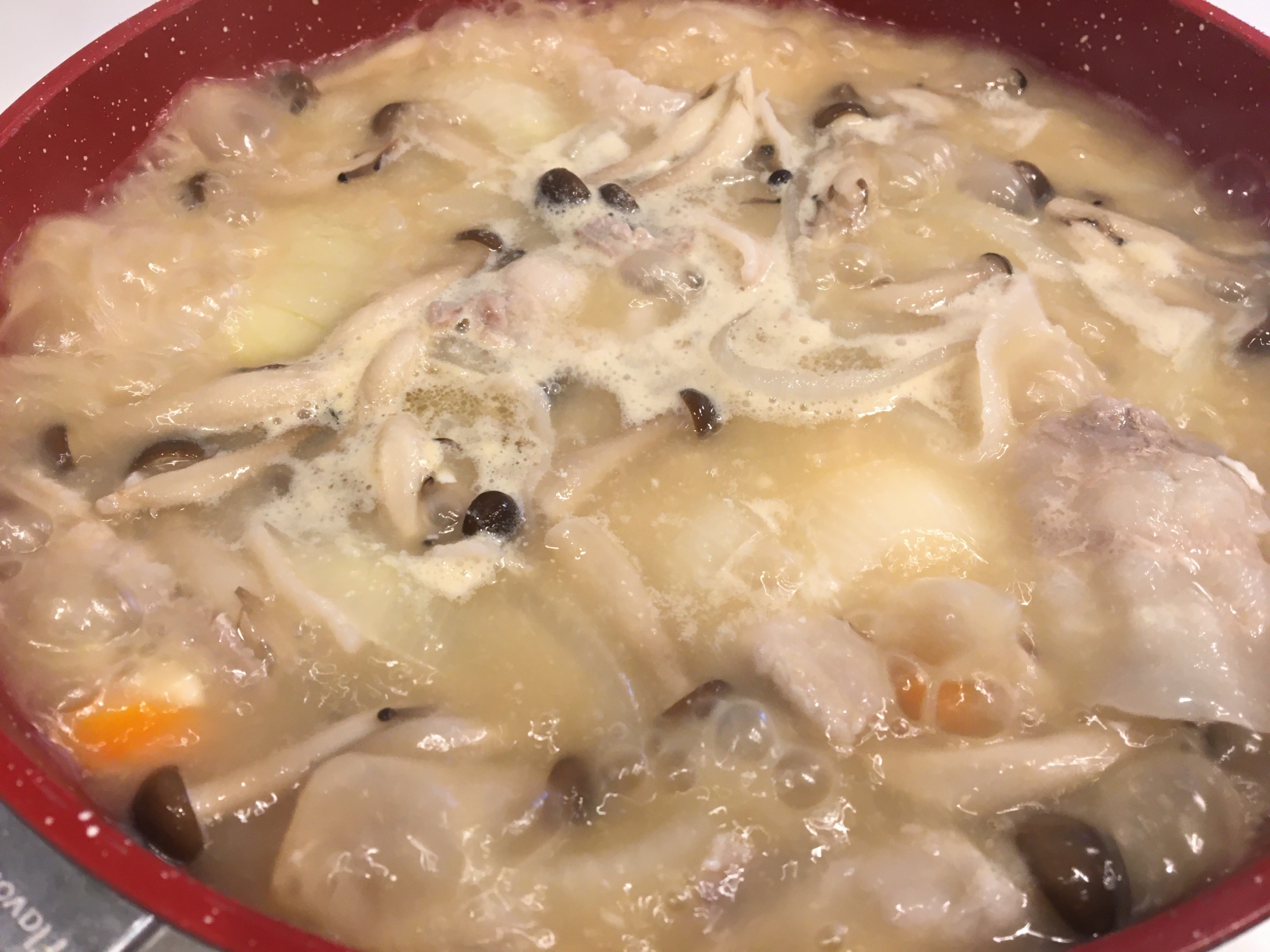 ジャガイモ 人参 玉ねぎ しめじ豚汁 レシピ 作り方 By コラさん 楽天レシピ ジャガイモ 人参 玉ねぎ しめじ豚汁 レシピ 作り方 By コラさん 楽天レシピ