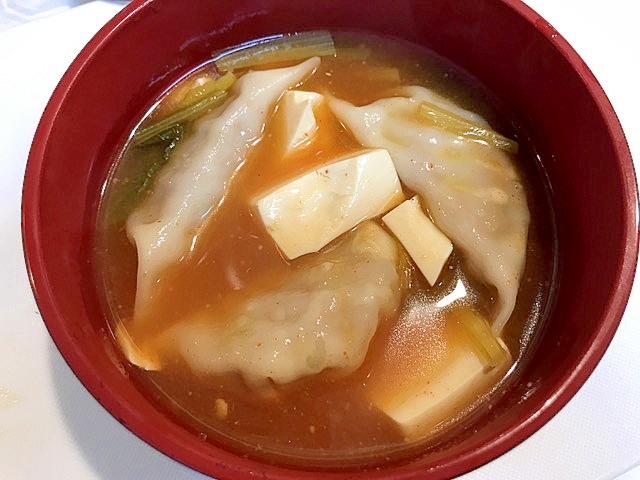 締めの一杯に☆餃子豆腐チゲ