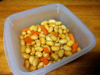 レシピありがとうございます。作り置き弁当おかずとして作りました。人参入れたら彩りが良くなりますね。