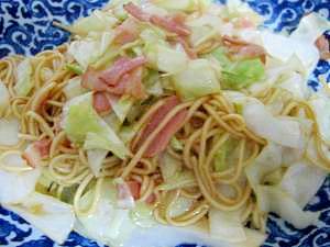 マルタイラーメン☆ベーコンとキャベツの焼きラーメン