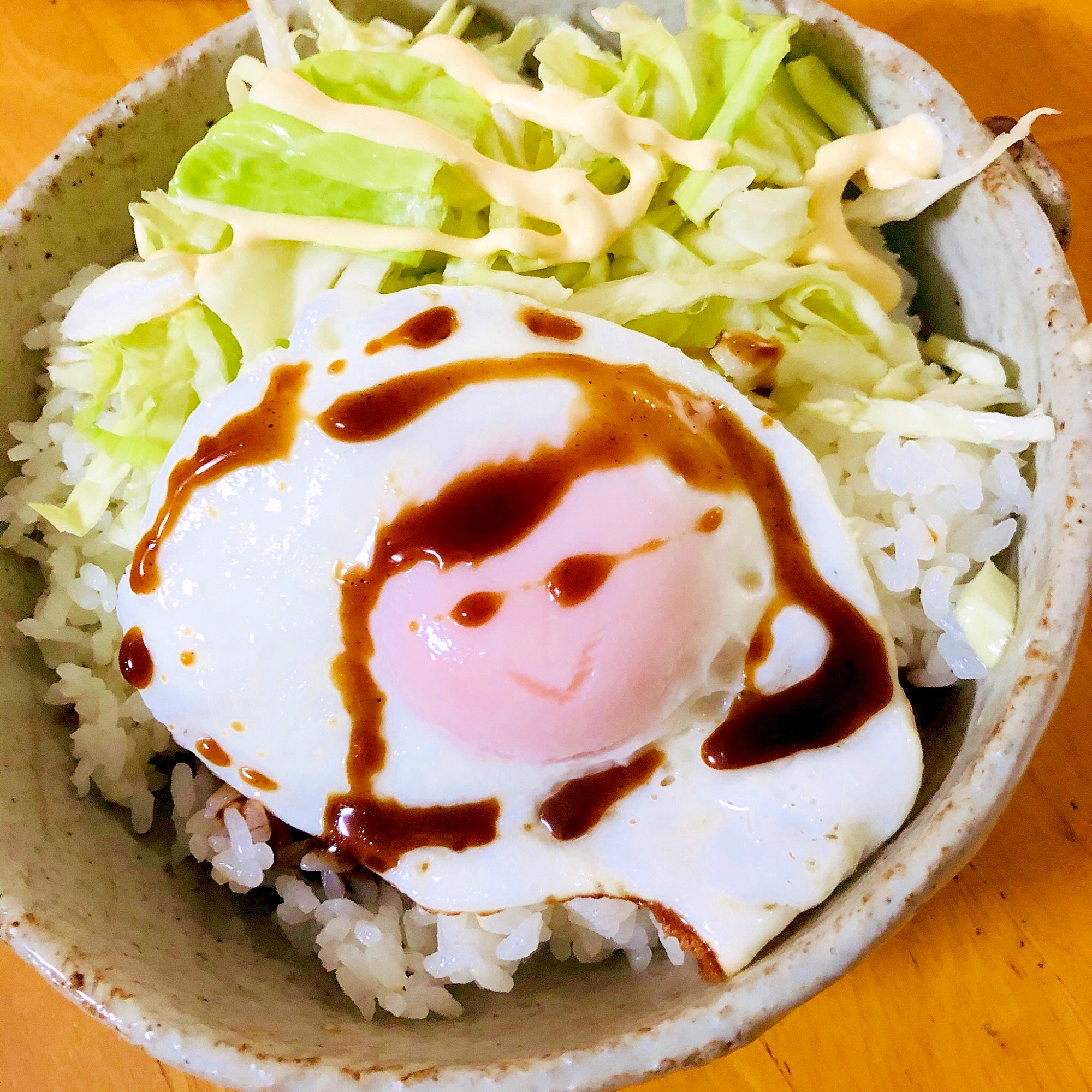 目玉焼きの丼