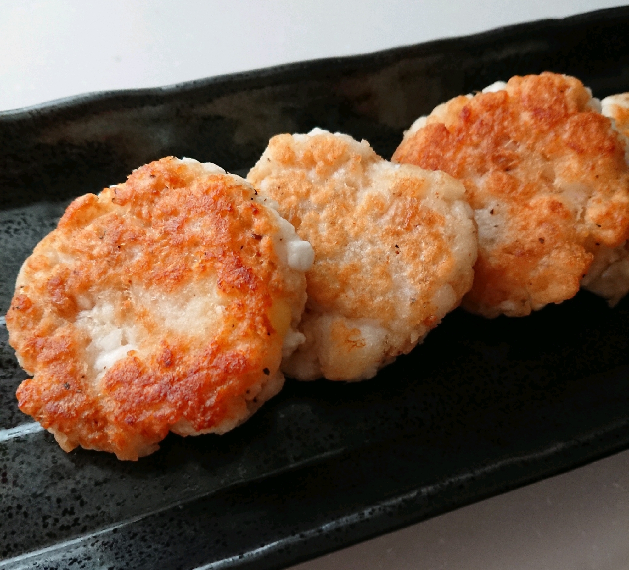 簡単 はんぺんとツナのふわふわチーズおやき レシピ 作り方 By Nico 楽天レシピ