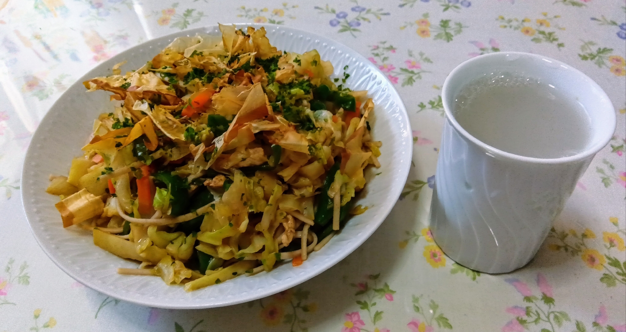 焼き蕎麦　そば湯を添えて