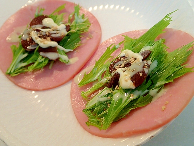 おつまみに　ハムと水菜と黒大蒜の山葵生姜マヨ♬