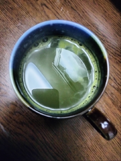 こちらも試しました。ヘルシー美味な♡青汁緑茶レシピ有難うございました。