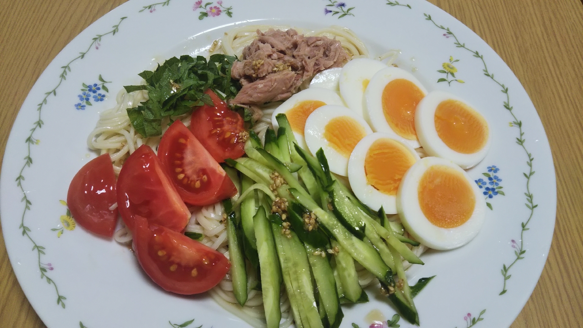 ツナと茹で卵と野菜の具だくさん素麺☆