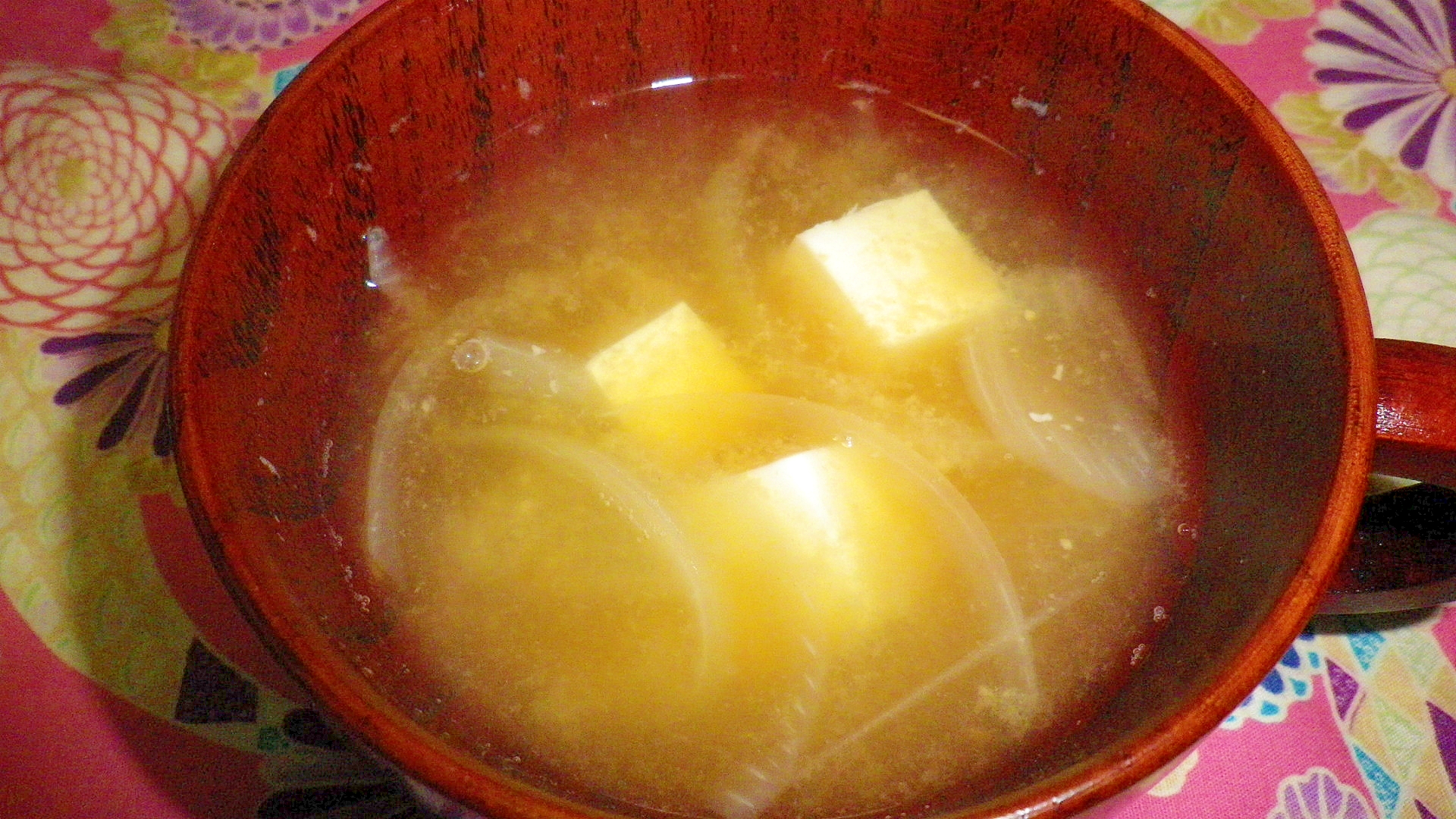 玉ねぎと豆腐のお味噌汁 レシピ 作り方 By Kirin0218 楽天レシピ