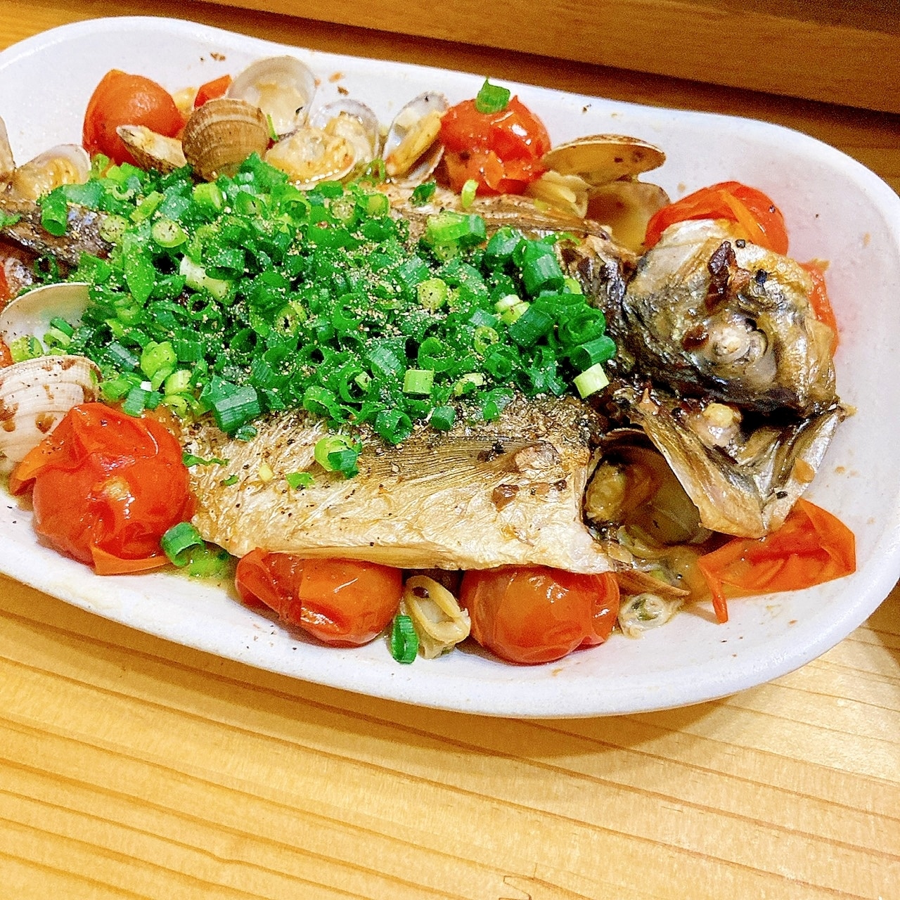 わんこ想い フィッシュ　旨味濃厚アクアパッツァ風 簡単具材で本格派！濃厚魚介の旨味アクアパッツァ レシピ・作り方 by
