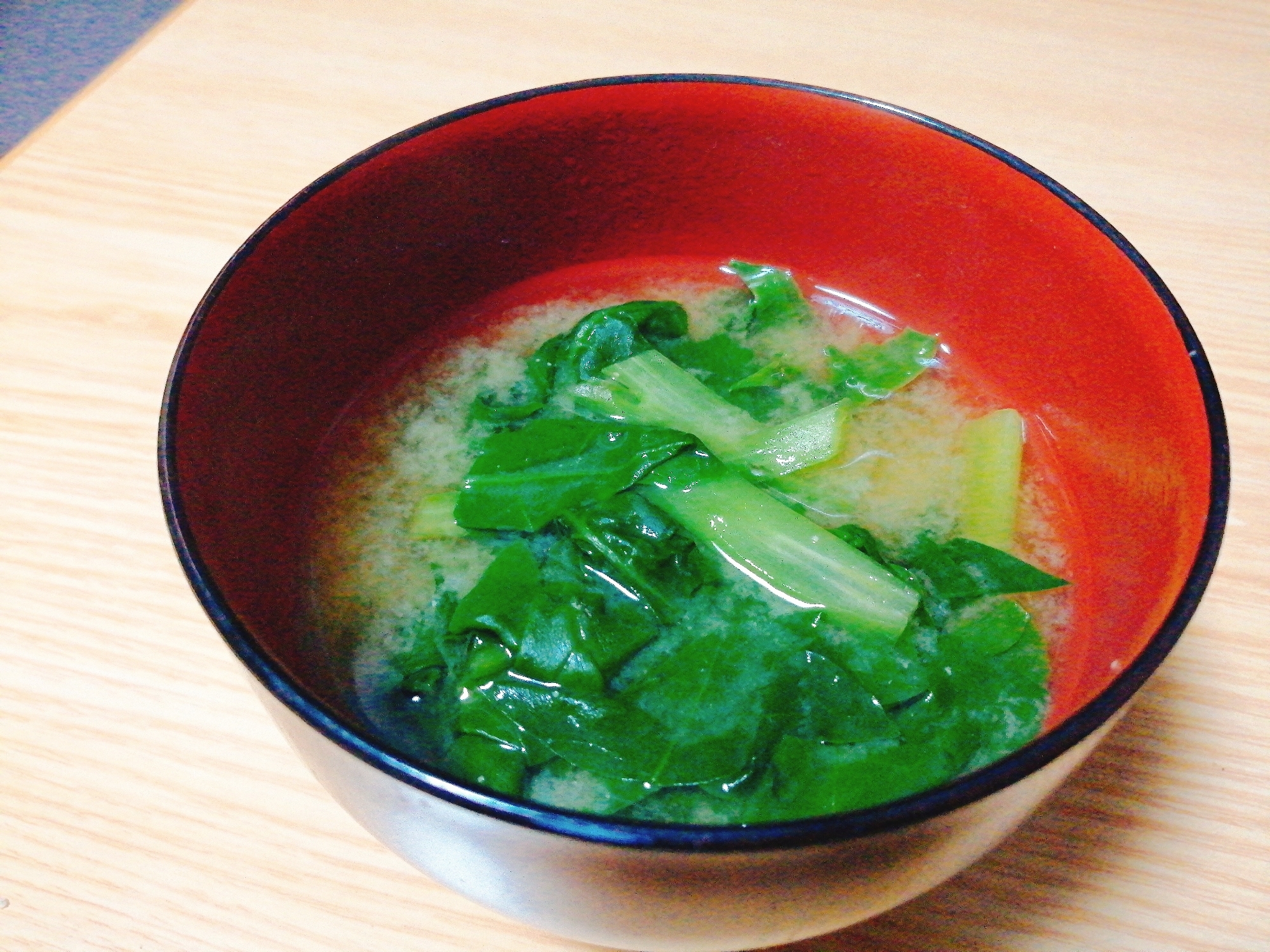 つるむらさきの味噌汁