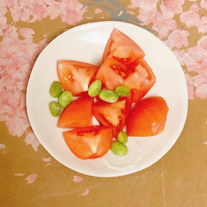 可愛い～♡トマトと枝豆のサラダ
