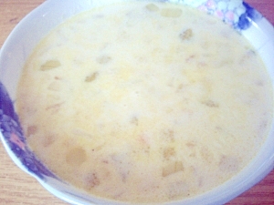 ベーコン入りミルク野菜スープ