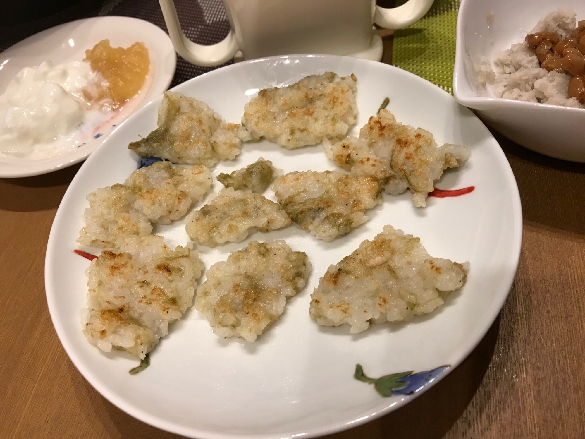 離乳食後期〜とろろ昆布でご飯お焼き