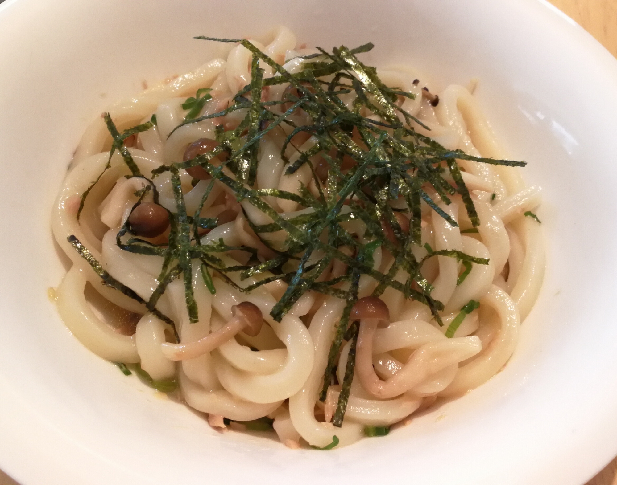 レンジで簡単しめじとツナのうどん