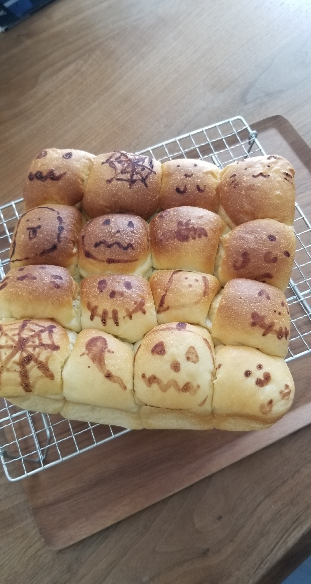 さつまいものちぎりパン