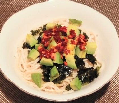 アボカドエスニックそうめん