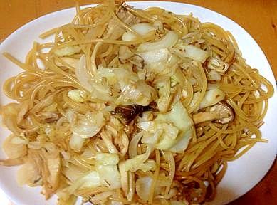 新玉ねぎとキャベツとエリンギのパスタ