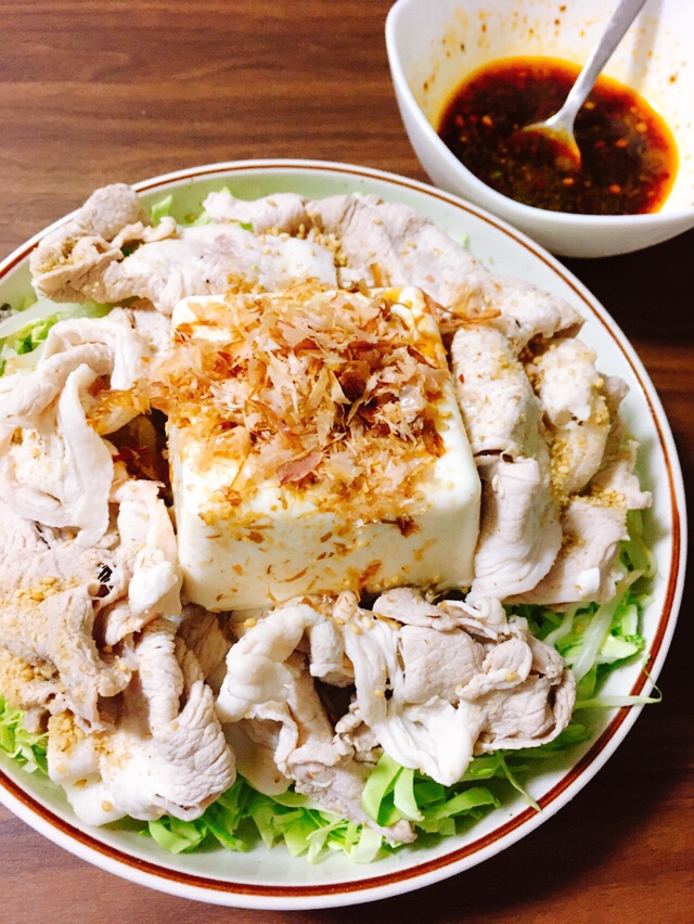 豚肉の冷しゃぶ豆腐サラダ 自家製ピリ辛ドレッシング レシピ 作り方 By Kuroneco 楽天レシピ