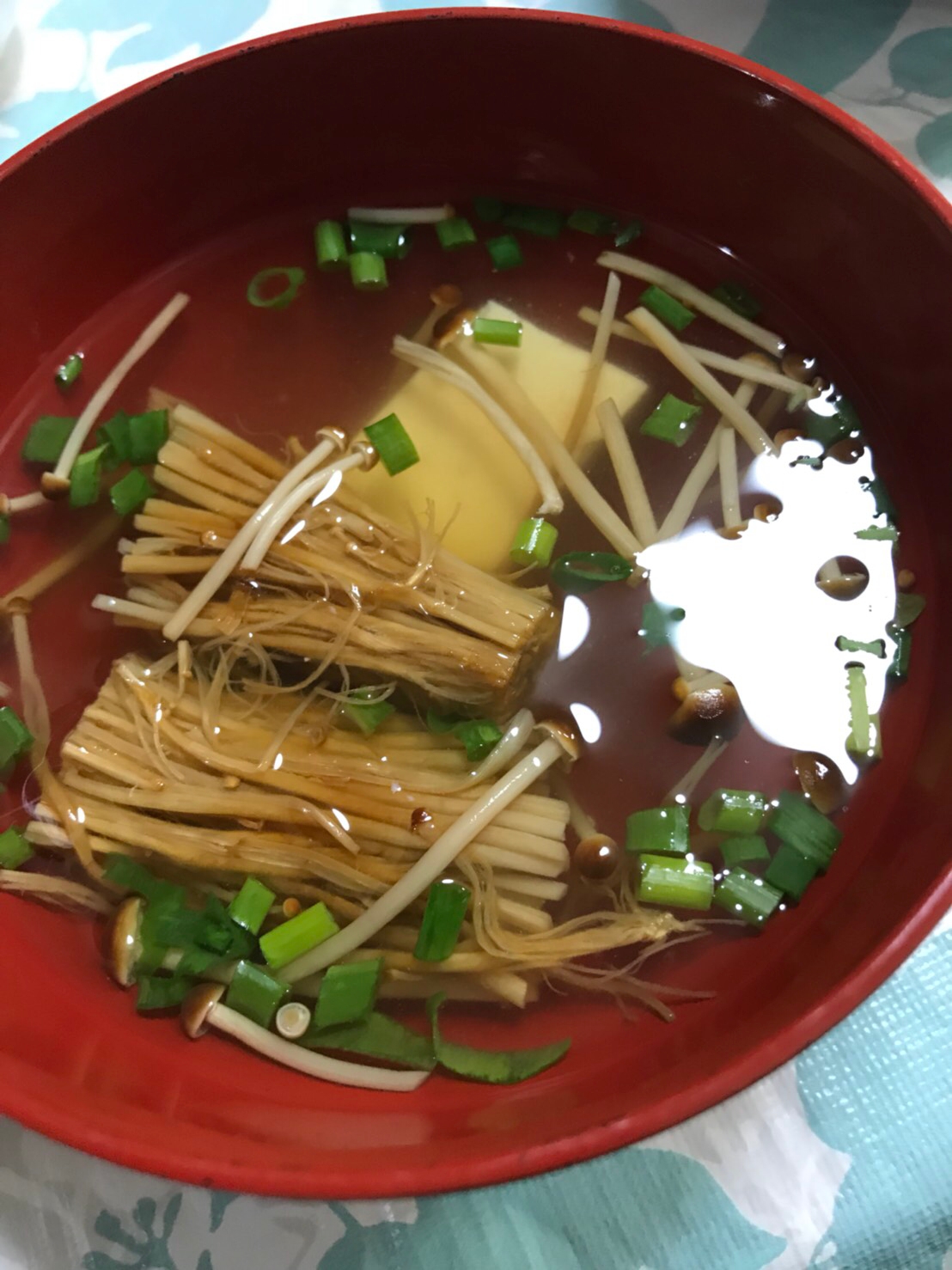 茶太郎と絹ごし豆腐のお吸い物╰(*´︶`*)╯♡