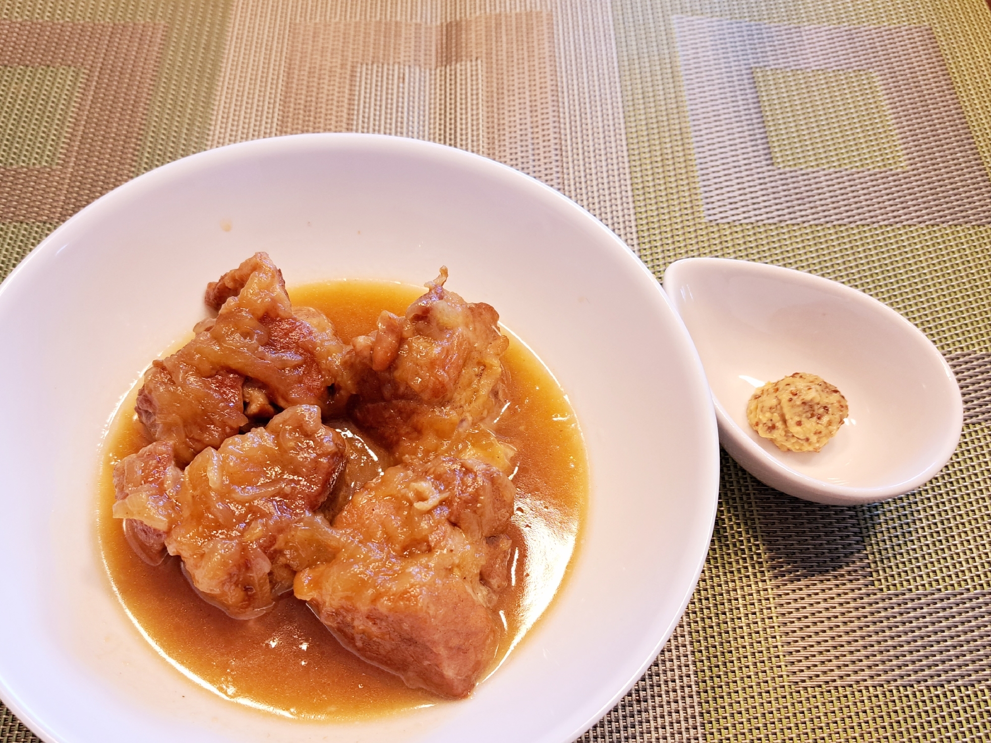 35. 粒マスタードで。豚肩ロース肉のビール煮