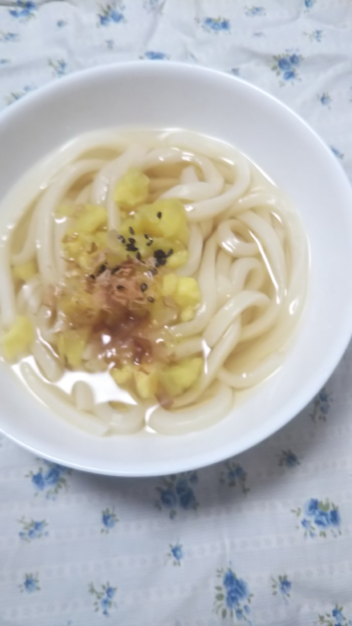 ごまかけさつまいもうどん