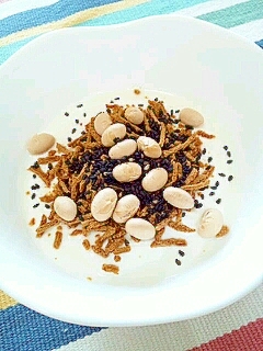 オールブランで 炒り大豆 黒ごまヨーグルト レシピ 作り方 By Nyan260 楽天レシピ