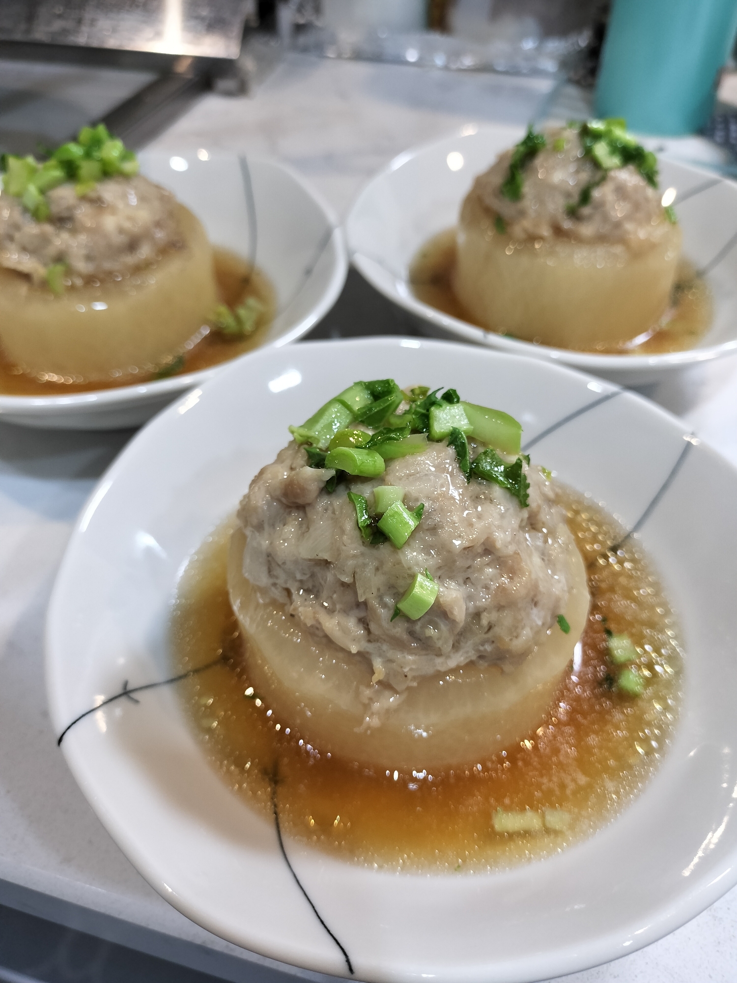 肉詰め大根とろみ餡かけ