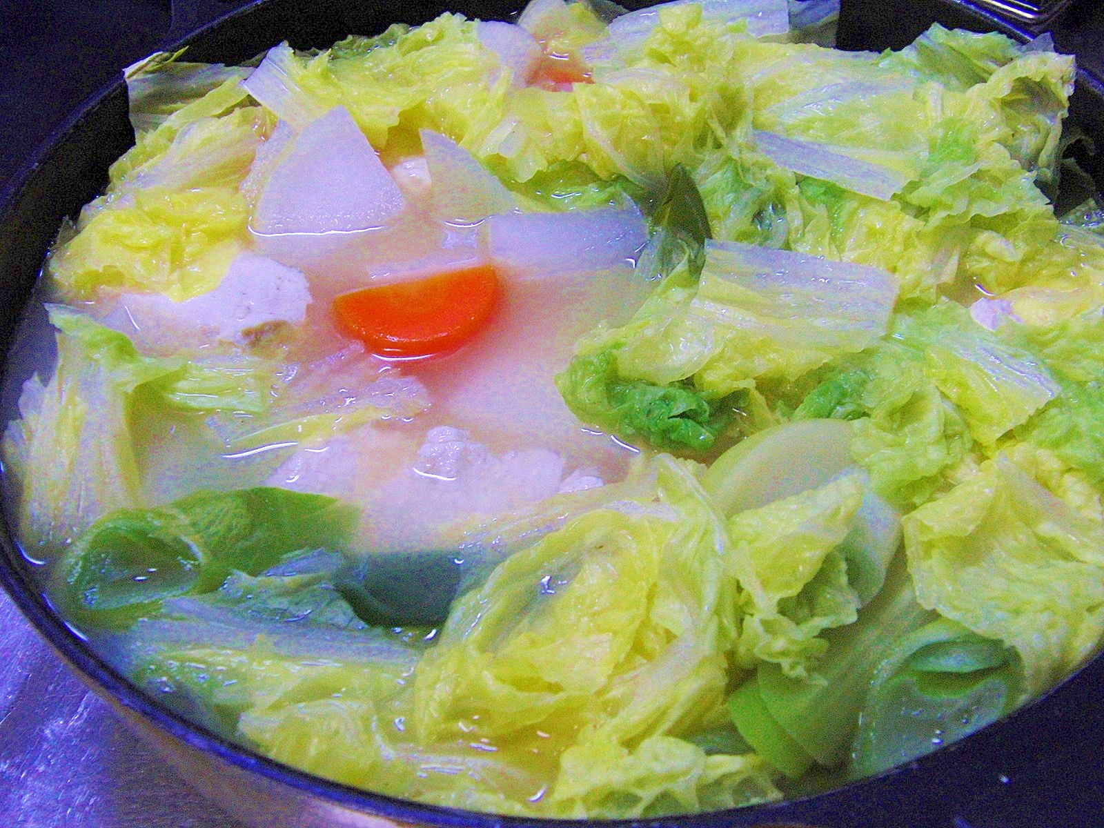 超簡単！野菜たっぷりで超ヘルシー！豆腐の水炊き