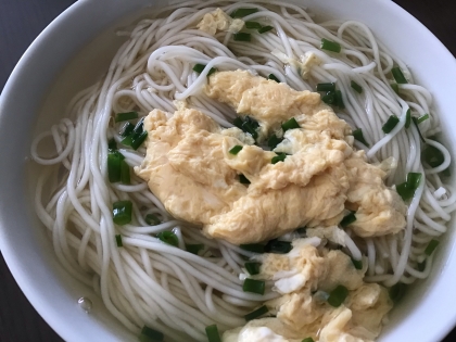 揖保乃糸ではなくて普通の安い素麺なんですが(^_^;)
簡単に美味しく出来ました♪
ごちそうさまでした( ^ω^ )