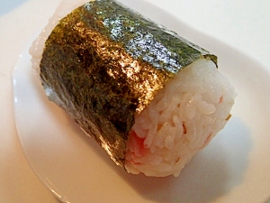 カニカマと煎りごまの海苔巻き俵おにぎり レシピ 作り方 By ぷ みぃまま 楽天レシピ