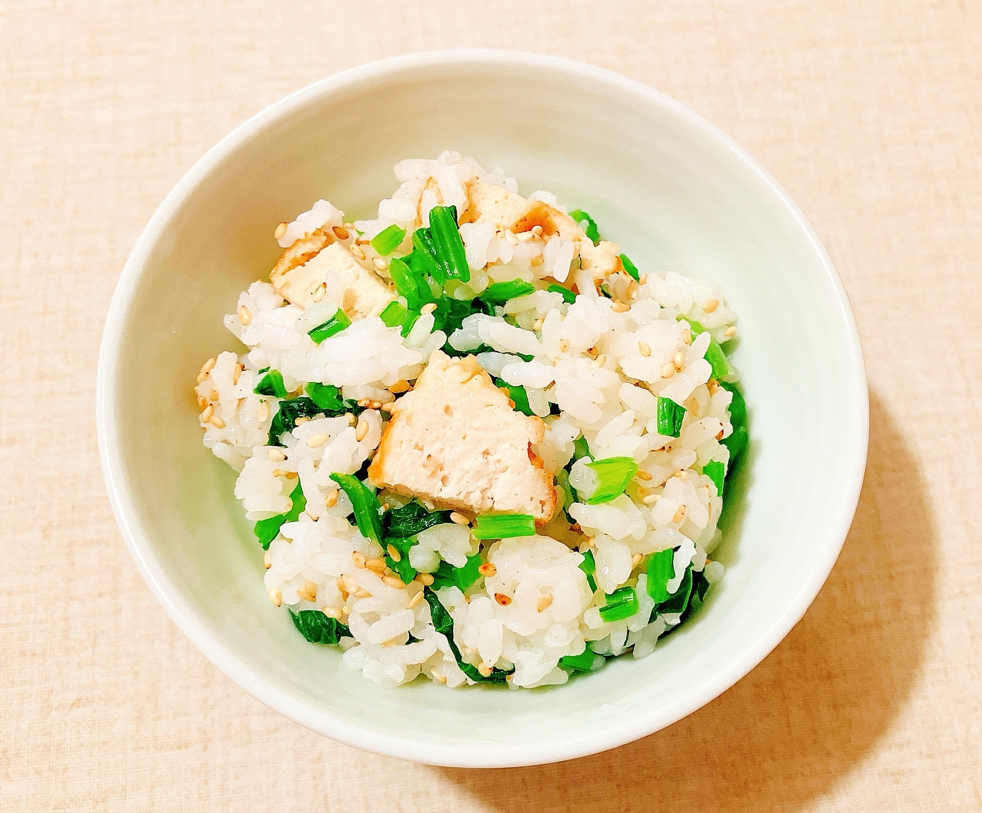 小松菜とチキンナゲットの炒めご飯