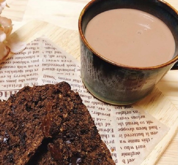 ホットココアチョコꕤいちごチョコいり✧˖°