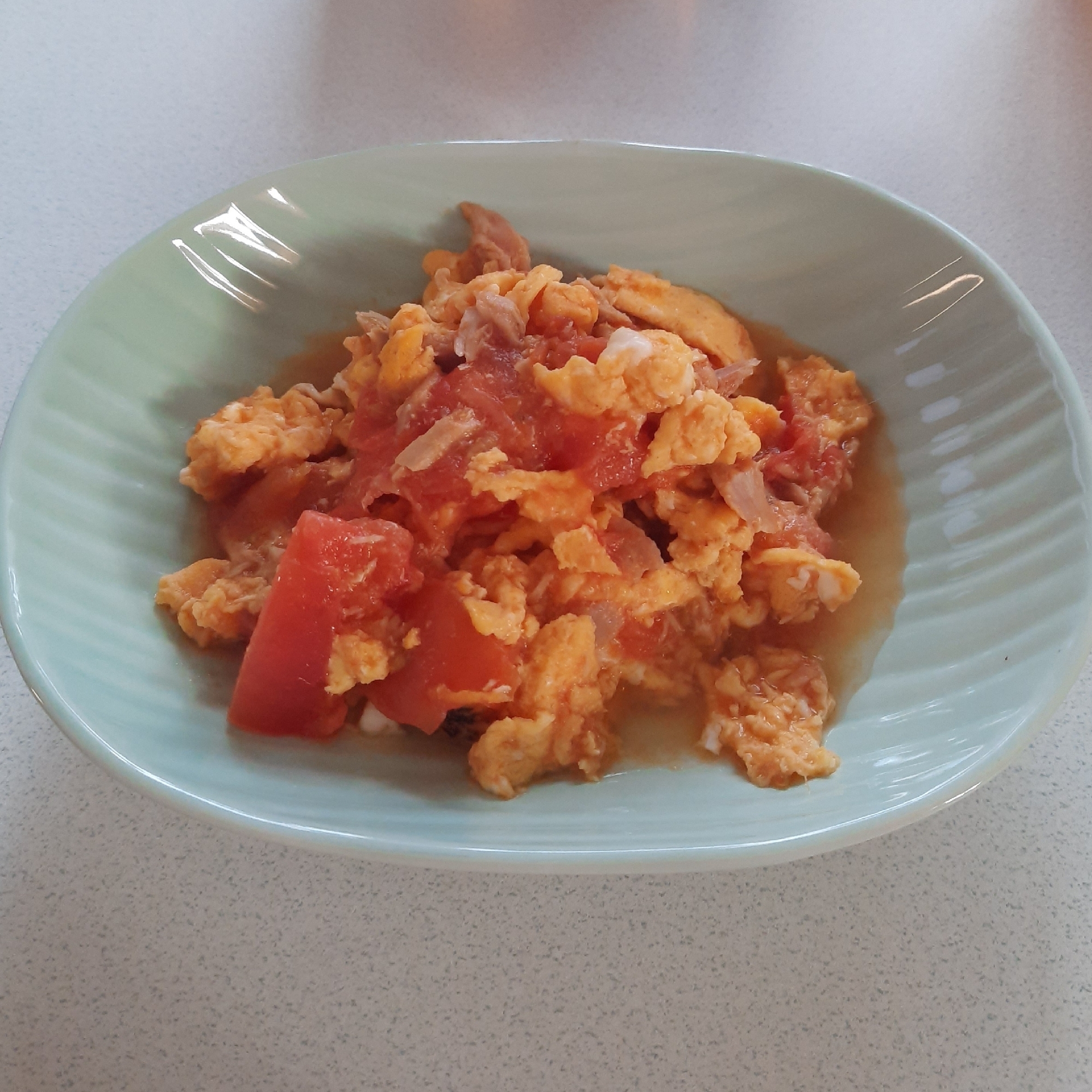 番茄炒蛋ファンチエチャオダン　トマトと卵の中華炒め