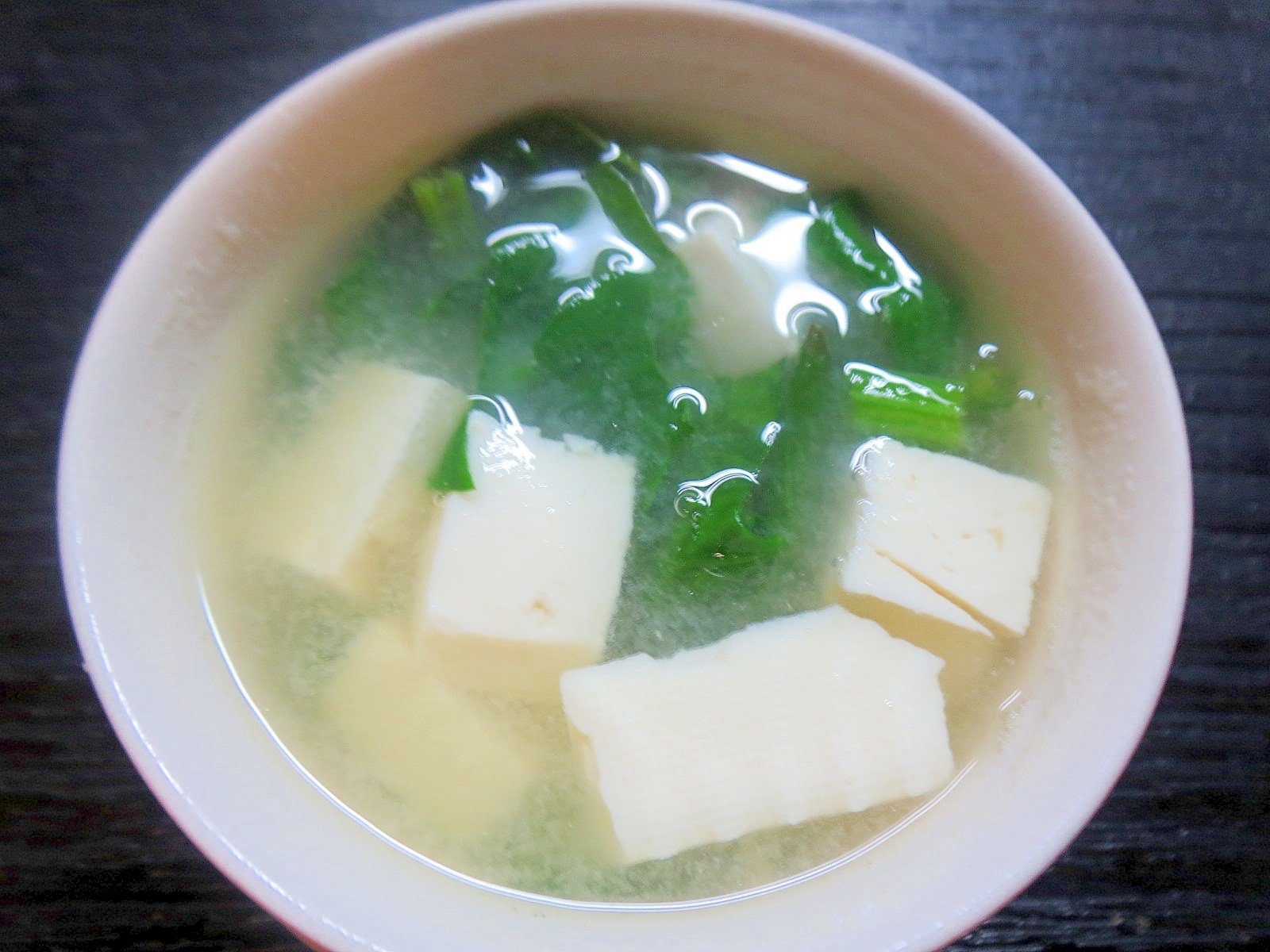 ほうれん草と豆腐の味噌汁