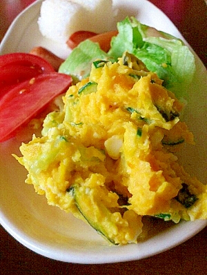カボチャと卵のヨーグルトサラダ