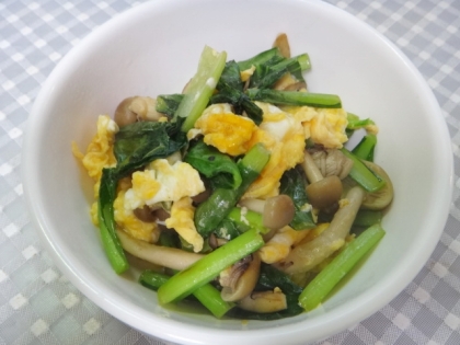 【簡単】小松菜と卵の白ダシ炒め