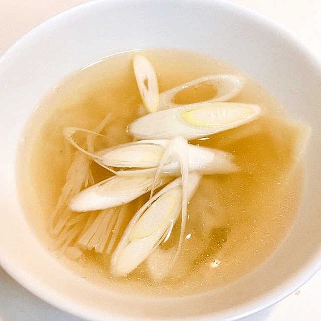 残った餃子の皮で 手作りワンタンの中華スープ レシピ 作り方 By Cu3 Conture 楽天レシピ