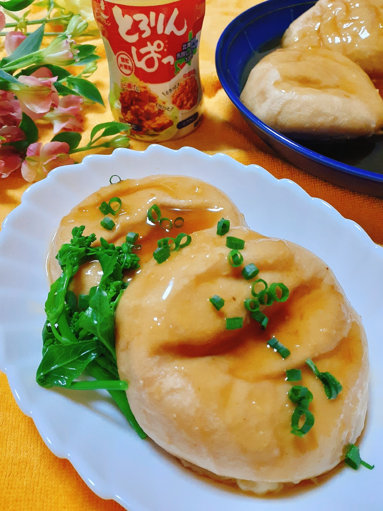 ヘルシーで食べ応えあり☆岩船麩の鶏肉詰めあんかけ